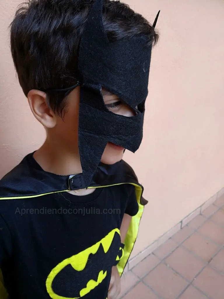 hazlo plano calidad Cinemática Disfraz casero de Batman para niño/a - Aprendiendo con Julia
